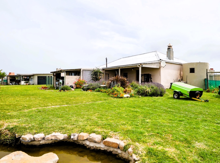 8 Bedroom Property for Sale in Mossel Bay Rural Western Cape